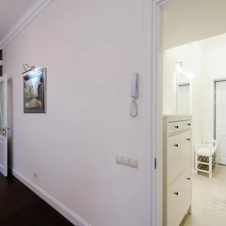 просторі в центрі львова Apartamento Lviv