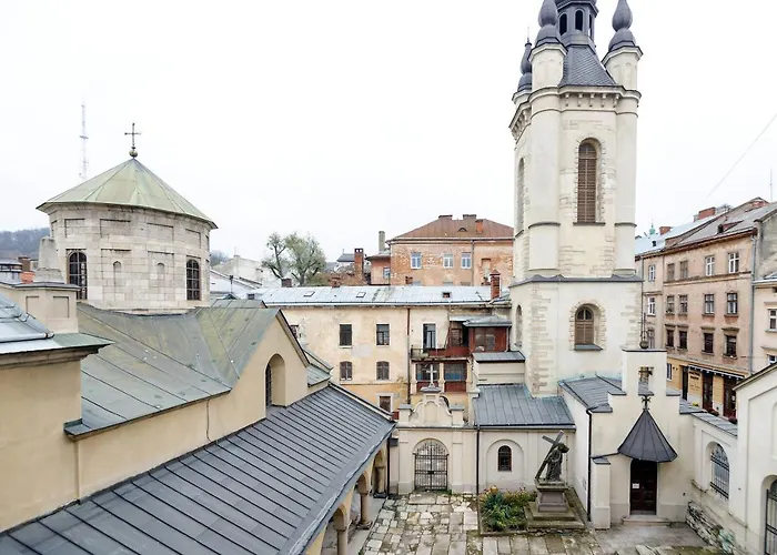 просторі в центрі львова Apartman Lviv