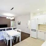 просторі в центрі львова Apartment Lemberg
