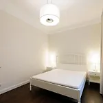 просторі в центрі львова Apartment